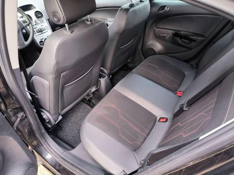 Gebraucht Opel Corsa Innovation 101 PS (74 kW) 2012 Schwarz Kleinwagen