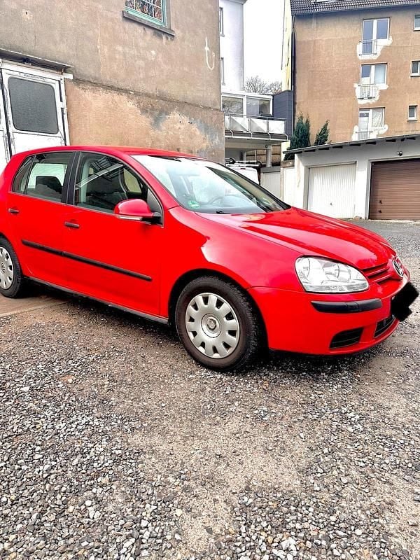 Rot Gebraucht 2005 VW Golf IV Limousine | 1.299 € (Superpreis) - Bild 1/4