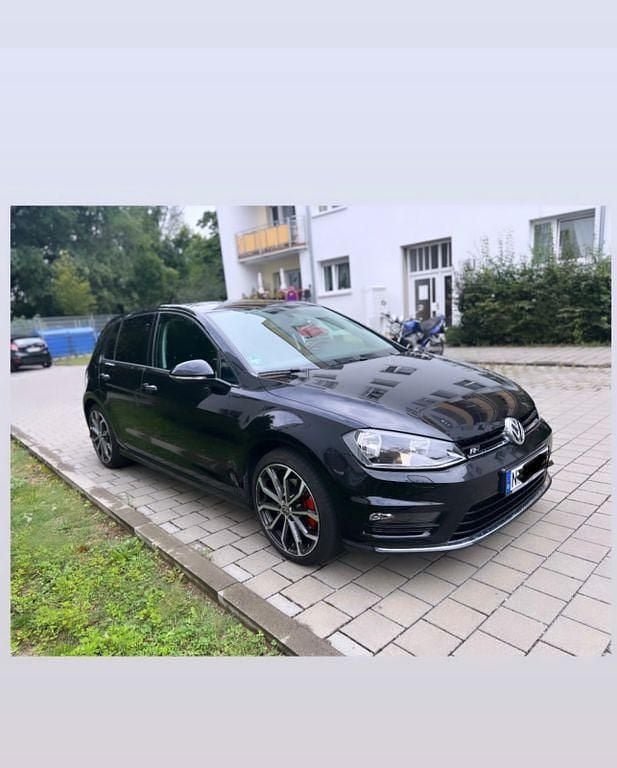 Gebraucht VW Golf VII Highline 150 PS (110 kW) 2016 Schwarz Limousine