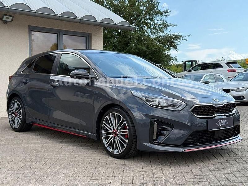 Grau Gebraucht 2020 Kia Ceed GT Limousine | 22.200 € (Fairer Preis) - Bild 1/4
