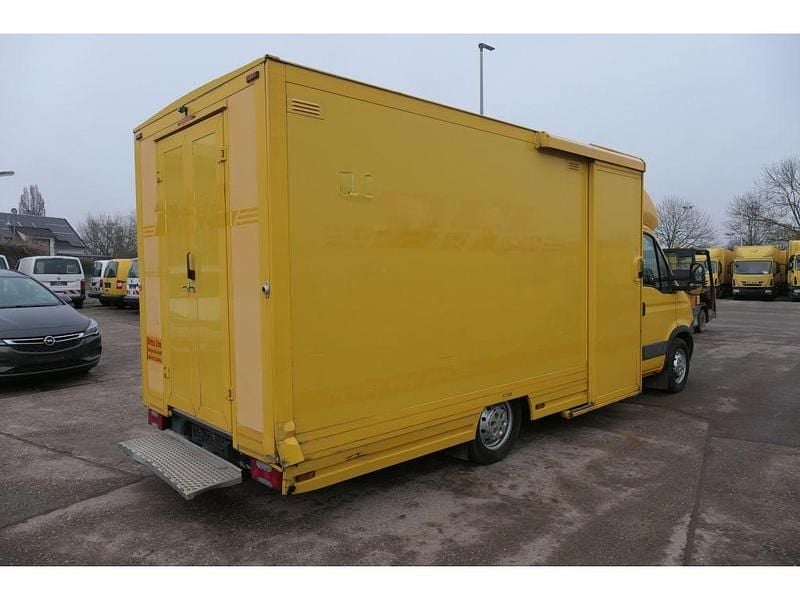Gebraucht Iveco Daily 106 PS (77 kW) 2012 Gelb Van