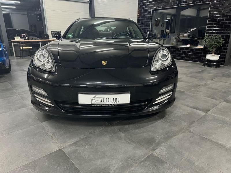 Gebraucht Porsche Panamera 4 299 PS (219 kW) 2011 Schwarz Limousine