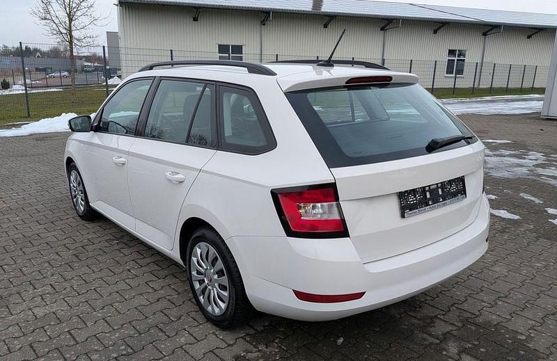 Gebraucht Skoda Fabia 95 PS (69 kW) 2021 Weiß Limousine
