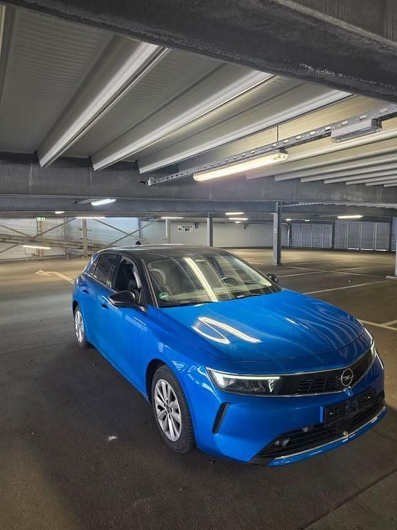 Gebraucht Opel Astra Enjoy 131 PS (96 kW) 2023 Blau Kombi