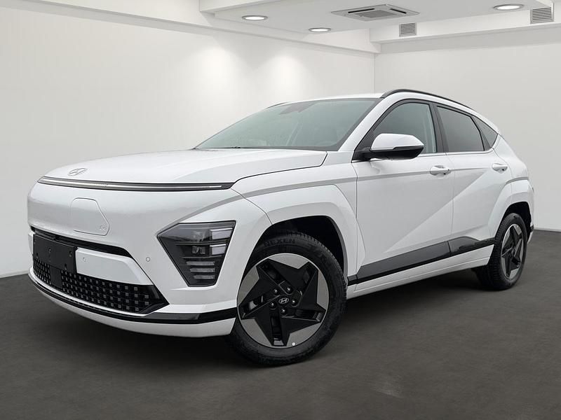 Gebraucht Hyundai Kona Trend 114 kW (156 PS) 2024 Purple (atlas white / sol) SUV