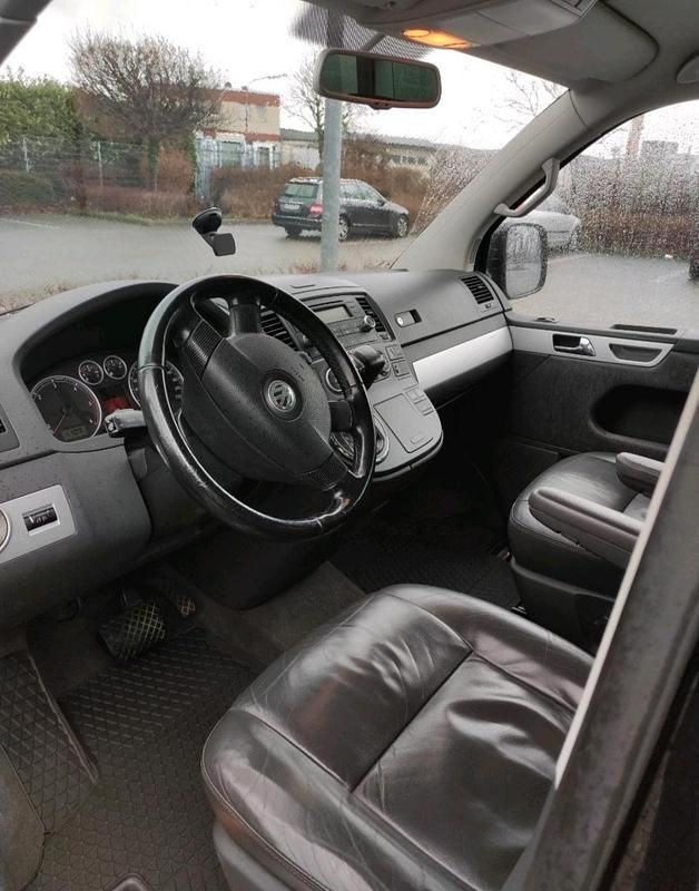 Schwarz Gebraucht 2008 VW T5 Van | 10.900 € (Teuer) - Bild 1/4