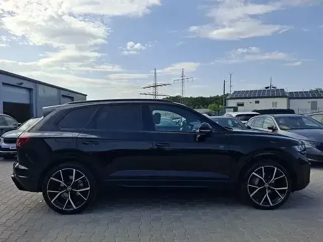 Gebraucht VW Touareg R-line 286 PS (210 kW) 2025 Schwarz SUV