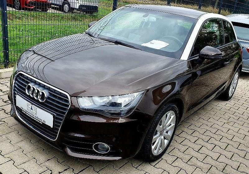 Gebraucht Audi A1 Attraction 86 PS (63 kW) 2013 Braun Kleinwagen