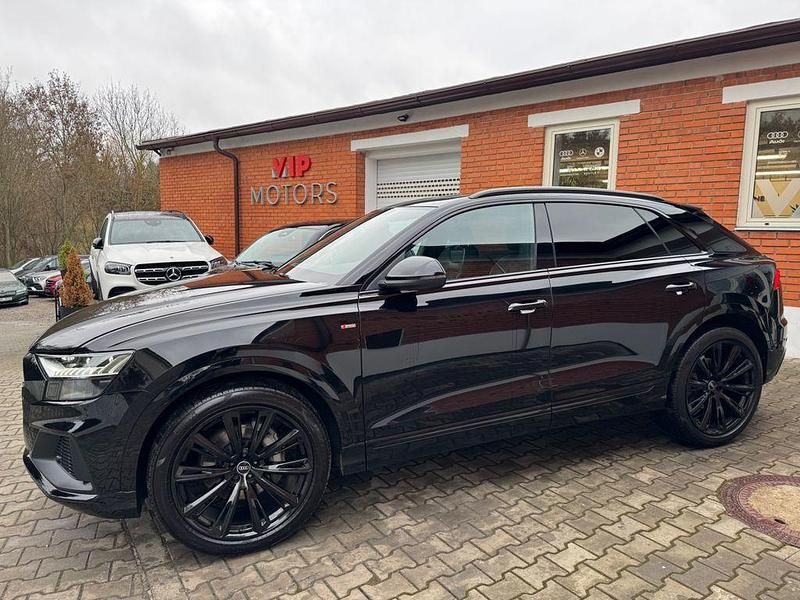 Gebraucht Audi Q8 286 PS (210 kW) 2021 Schwarz SUV