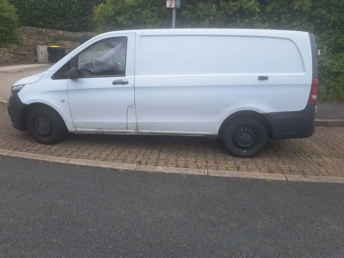 Gebraucht Mercedes Vito 155 PS (114 kW) 2017 Weiß Van