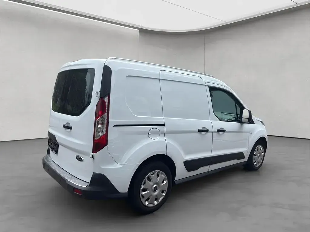 Używany Ford Transit Connect Trend 75 KM (55 kW) 2016 Biały Minivan