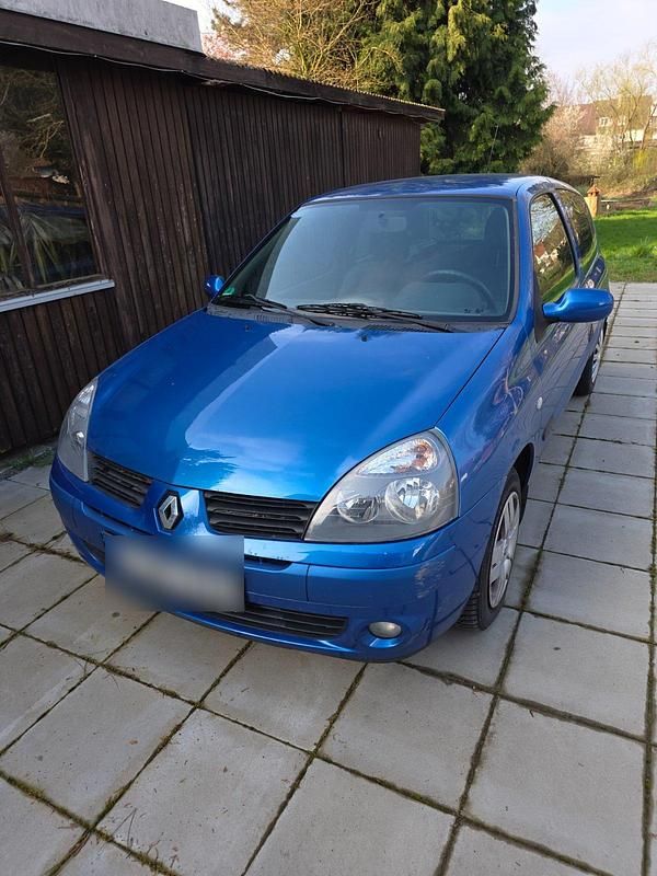 Gebraucht Renault Clio II 60 PS (44 kW) 2005 Blau Kleinwagen