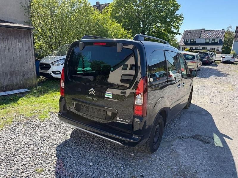 Gebraucht Citroën Berlingo SELECTION 120 PS (88 kW) 2015 Schwarz Van / Kleinbus