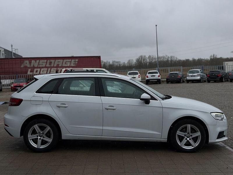 Gebraucht Audi A3 Performance 116 PS (85 kW) 2018 Weiß Limousine