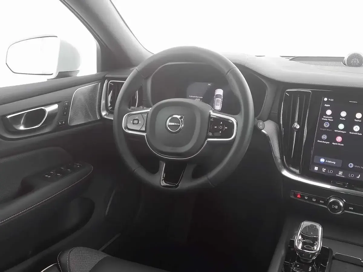 Gebraucht Volvo V60 CC 145 PS (106 kW) 2024 Kombi