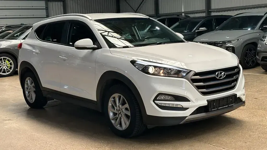 Gebraucht Hyundai Tucson Style 185 PS (136 kW) 2016 Weiß SUV