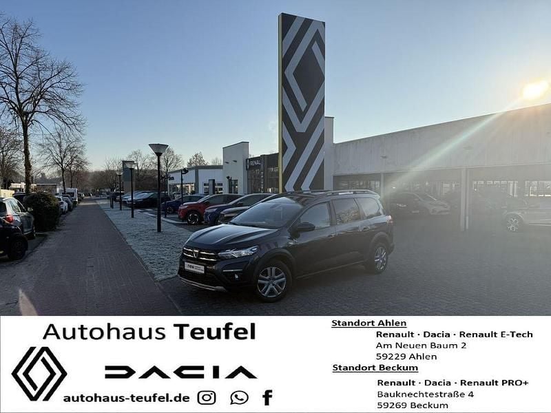 Grau Gebraucht 2022 Dacia Jogger Van / Kleinbus | 14.390 € (Guter Preis) - Bild 1/4