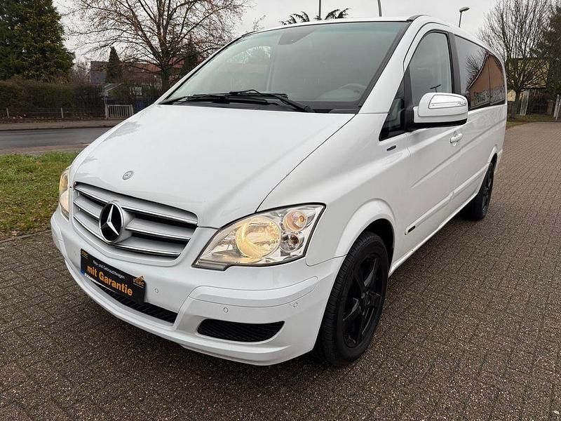 Weiß Gebraucht 2011 Mercedes Viano Van / Kleinbus | 19.800 € (Etwas zu teuer) - Bild 1/4