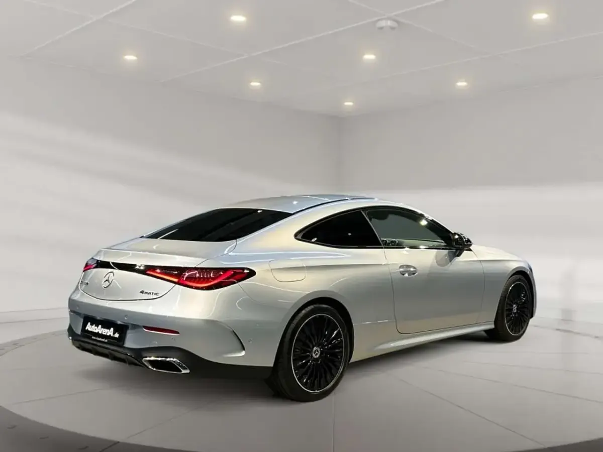 Gebraucht Mercedes CLE300 AMG 258 PS (189 kW) 2025 Silber Coupé