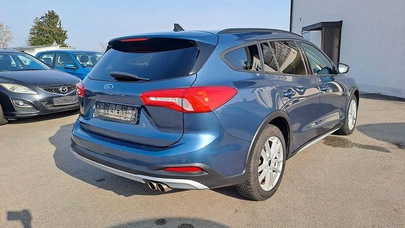 Gebraucht Ford Focus Active 150 PS (110 kW) 2019 Blau Limousine