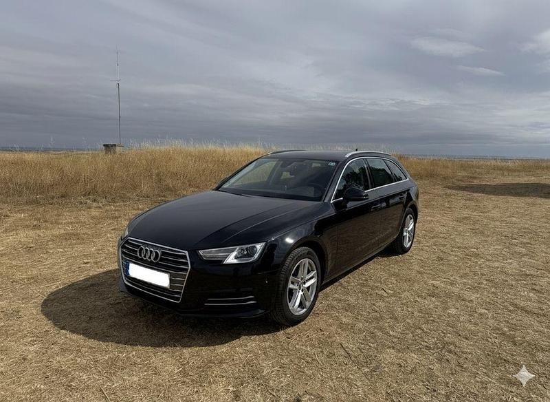 Schwarz Gebraucht 2017 Audi A4 Sport Kombi | 16.000 € (Etwas zu teuer) - Bild 1/4