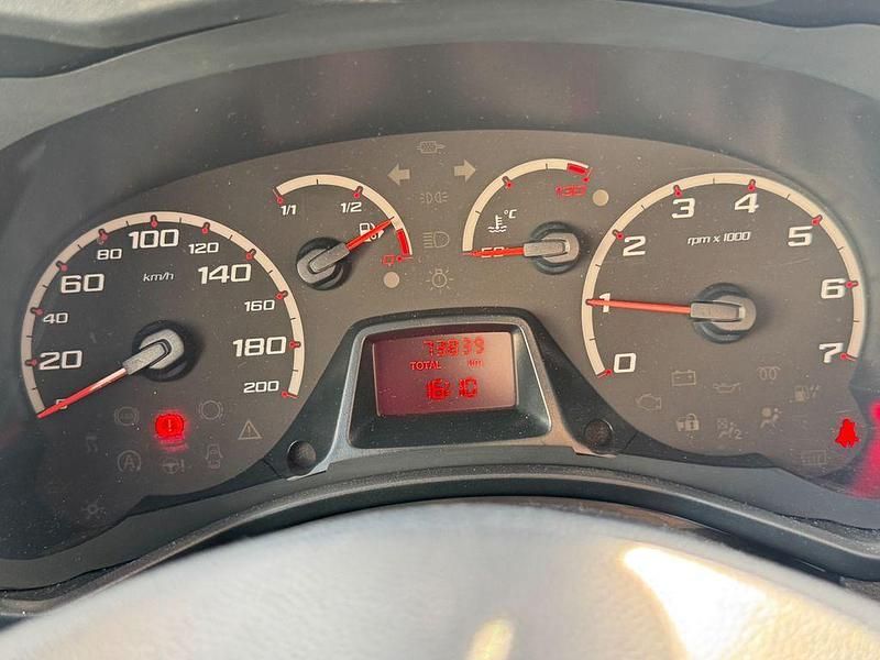 Gebraucht Ford Ka Trend 69 PS (50 kW) 2011 Weiß Kleinwagen