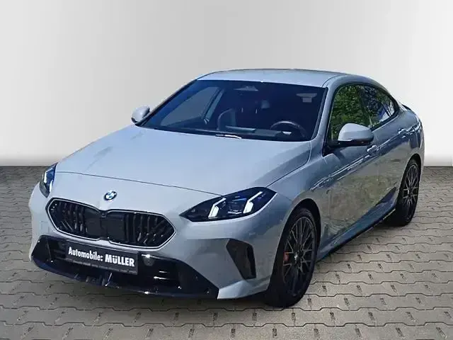 Gebraucht BMW 220 M Sport 170 PS (125 kW) 2025 Grau Coupé
