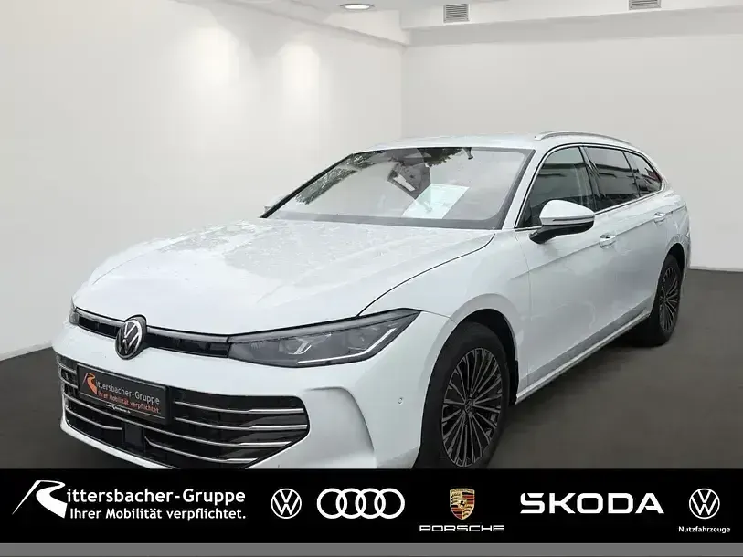Gebraucht VW Passat Elegance 150 PS (110 kW) 2025 Weiß Kombi