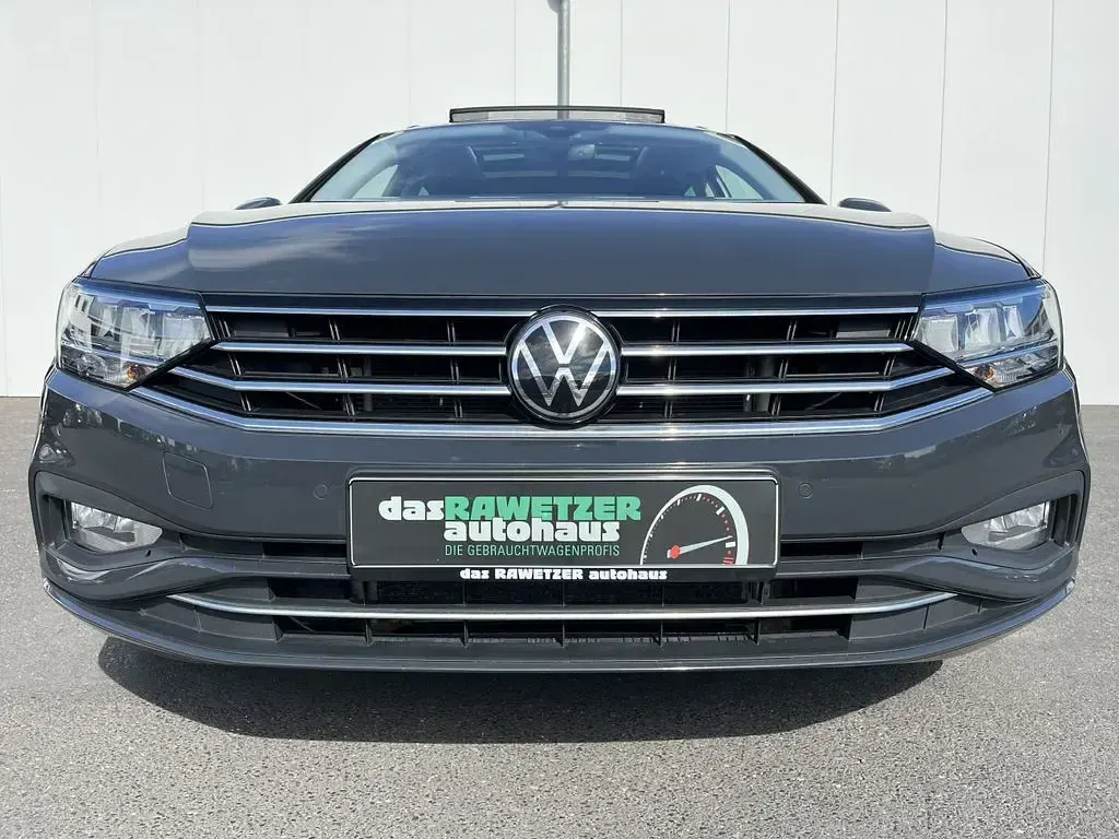 Gebraucht VW Passat Business 200 PS (147 kW) 2021 Grau Kombi