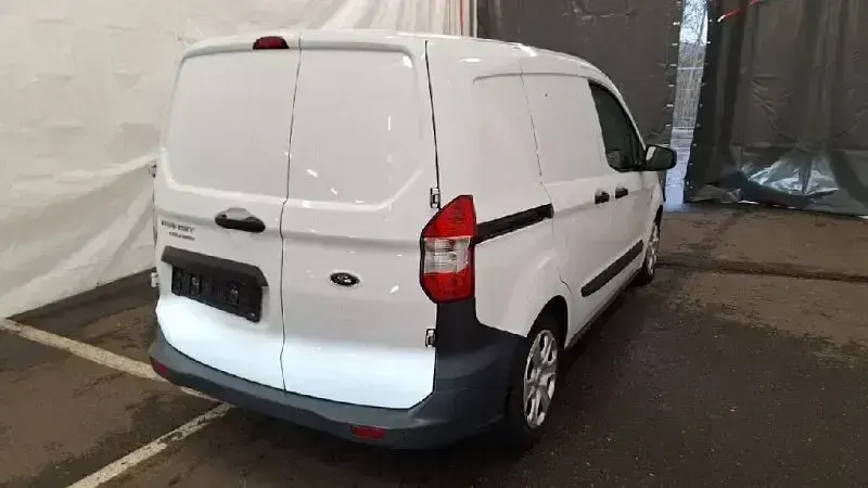 Gebraucht Ford Transit Trend 101 PS (74 kW) 2020 Weiß Van / Kleinbus