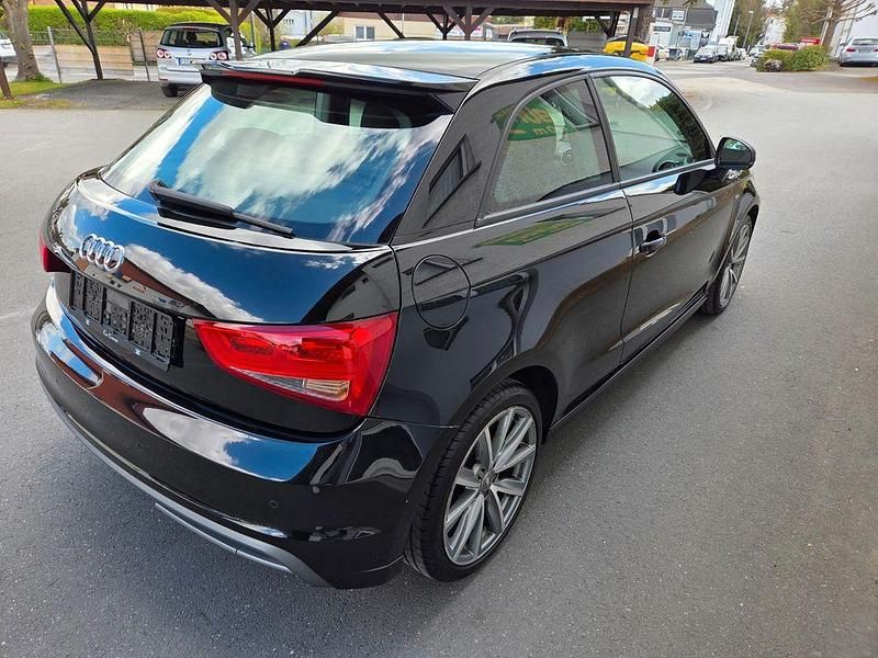 Gebraucht Audi A1 Attraction 90 PS (66 kW) 2015 Mythosschwarz Kleinwagen