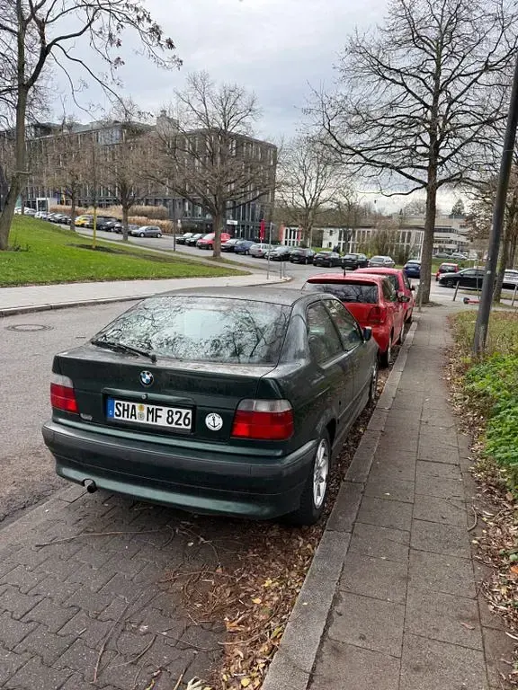 Gebraucht BMW 316 102 PS (75 kW) 1998 Grün Limousine