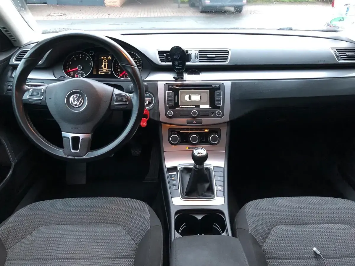 Gebraucht VW Passat 2011 Schwarz Kombi