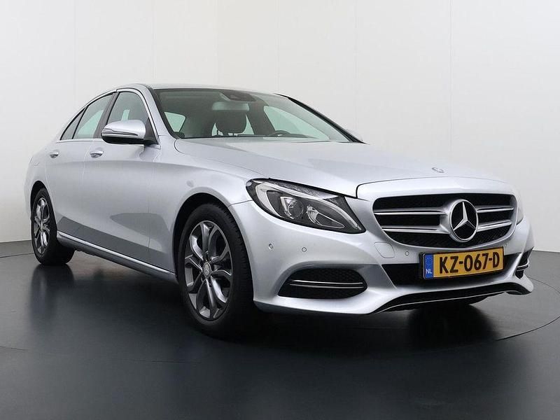 Gebraucht Mercedes C180 Ambition 156 PS (114 kW) 2016 Grau Limousine