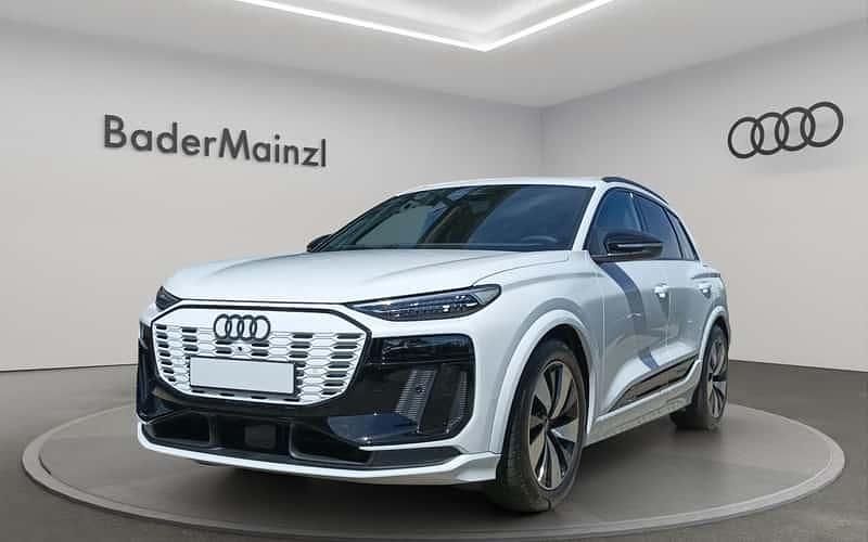 Gletscherweiß metallic Gebraucht 2024 Audi Q6 e-tron Ambiente SUV | 82.930 € - Bild 1/4