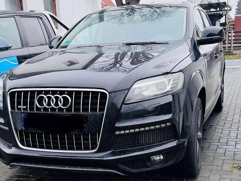 Schwarz Gebraucht 2012 Audi Q7 SUV | 18.500 € (Fairer Preis) - Bild 1/4