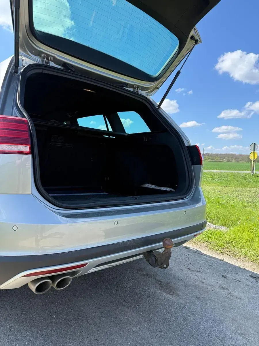 Gebraucht VW Golf Alltrack 184 PS (135 kW) 2019 Silber Kombi