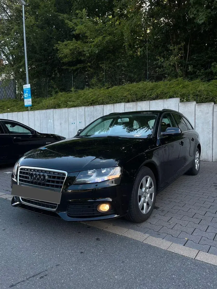 Gebraucht Audi A4 Ambiente 165 PS (121 kW) 2010 Schwarz Kombi