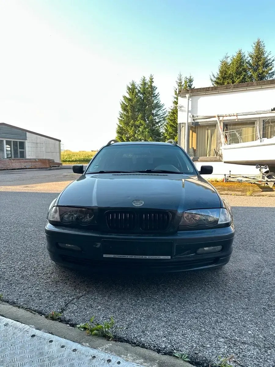 Gebraucht BMW 320 M Sport 170 PS (125 kW) 2001 Schwarz Kombi