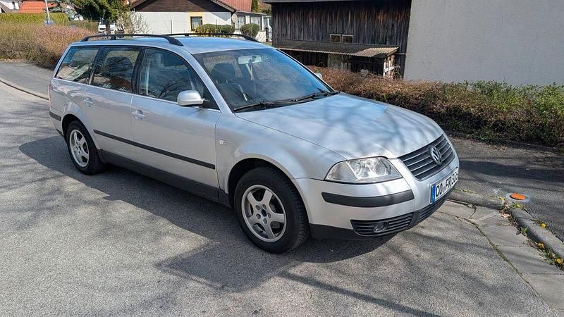 Gebraucht VW Passat Highline 150 PS (110 kW) 2001 Silber Kombi