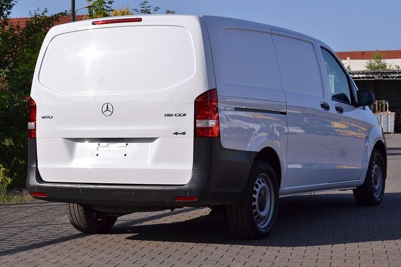 Gebraucht Mercedes Vito 163 PS (119 kW) 2020 Weiß Van
