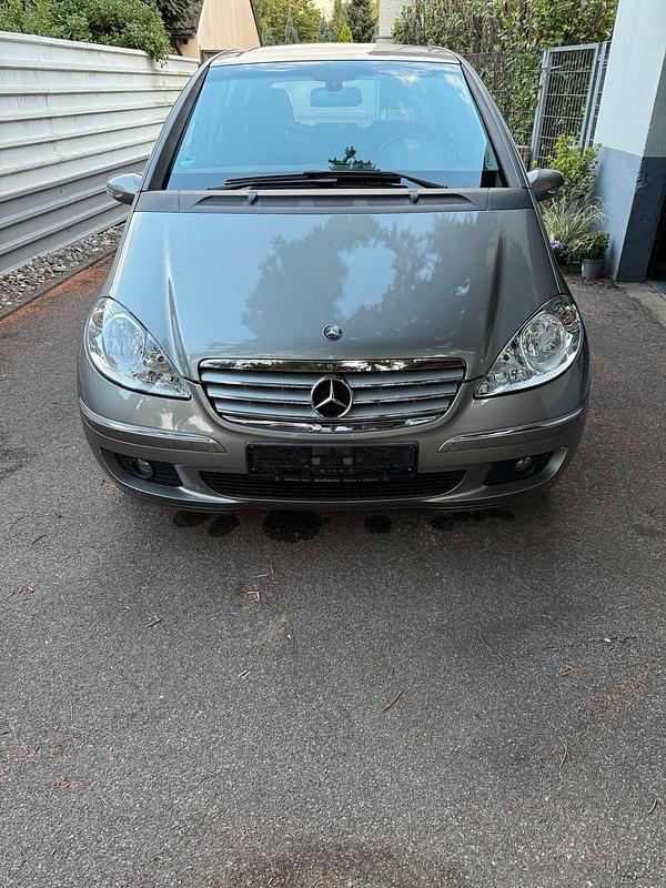 Grau Gebraucht 2007 Mercedes A150 Kleinwagen | 4.500 € (Fairer Preis) - Bild 1/4