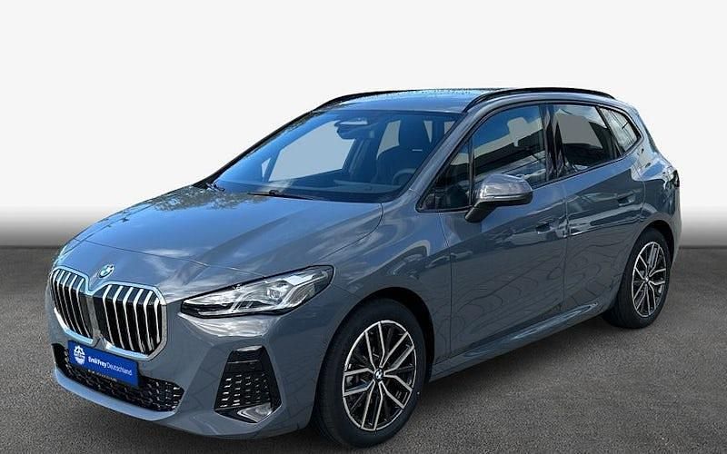 Neu BMW 220 170 PS (125 kW) 2025 Grau Kombi
