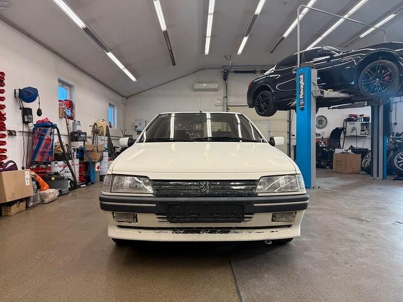 Gebraucht Peugeot 405 160 PS (117 kW) 1990 Weiß Limousine