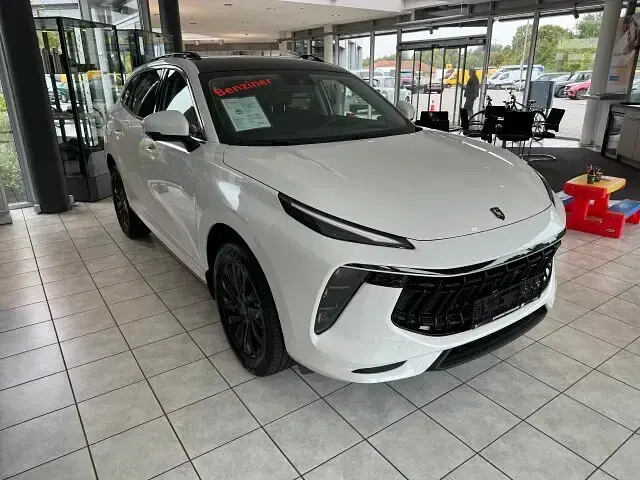 Gebraucht DFSK Forthing 5 177 PS (130 kW) 2024 Weiß SUV