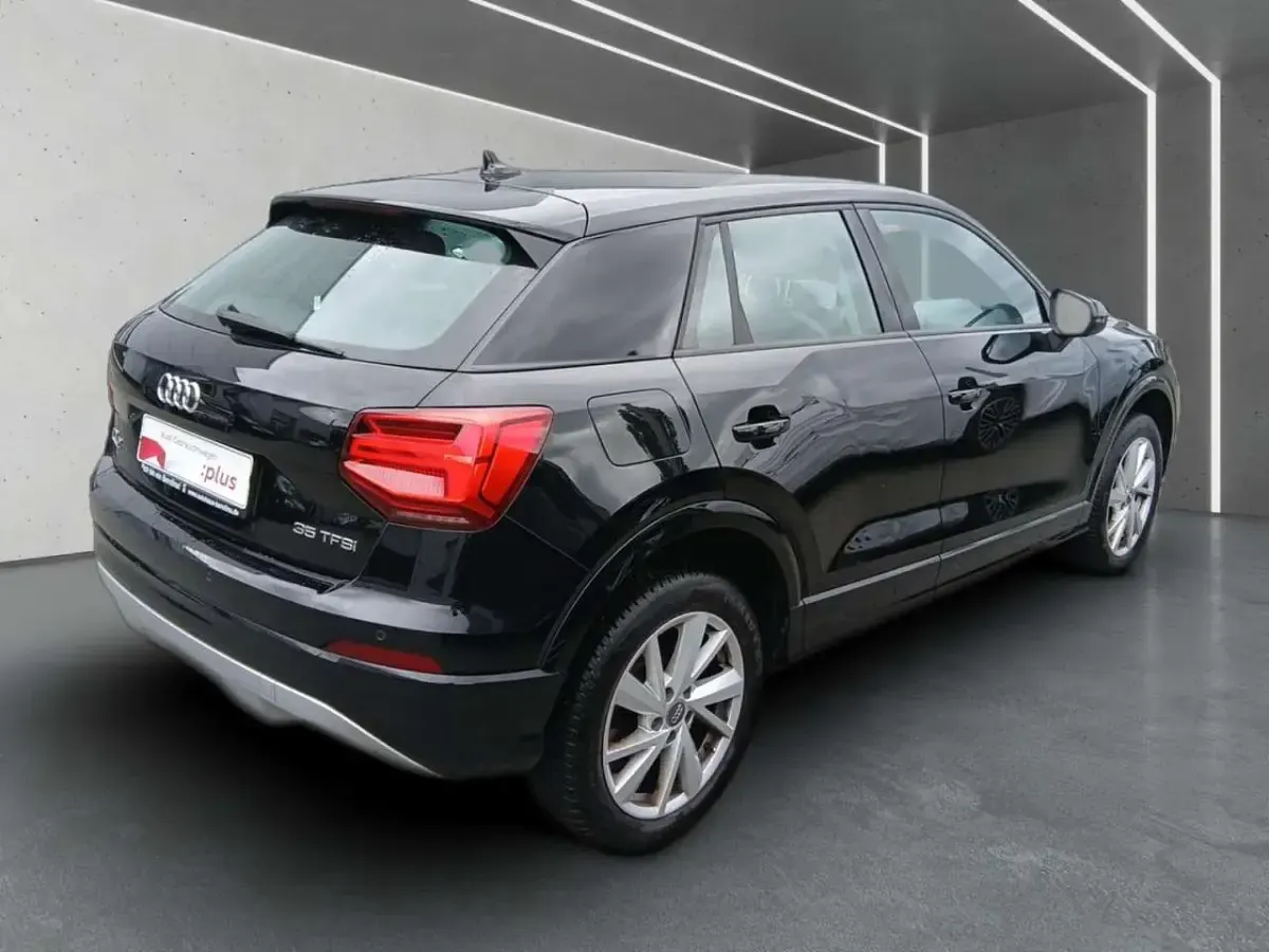 Gebraucht Audi Q2 Sport 150 PS (110 kW) 2019 Schwarz SUV