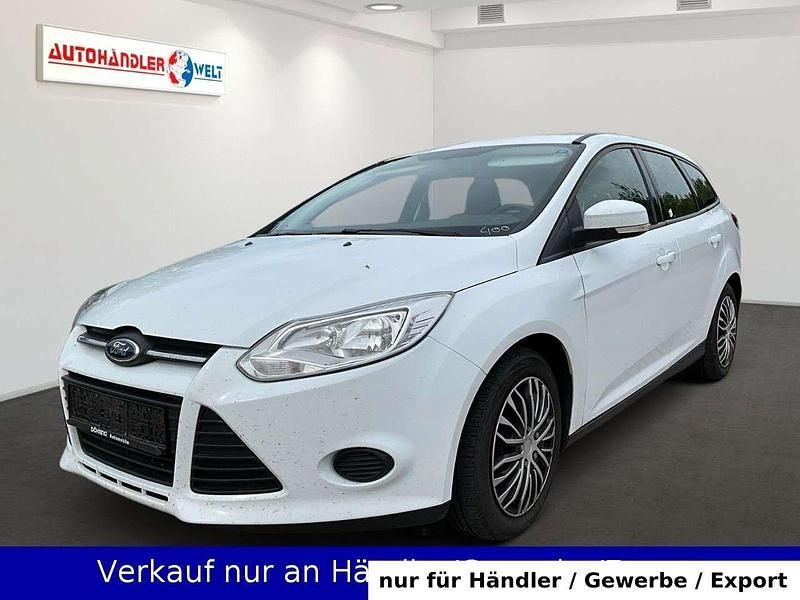 Weiß Gebraucht 2011 Ford Focus Trend Kombi | 2.899 € (Superpreis) - Bild 1/3