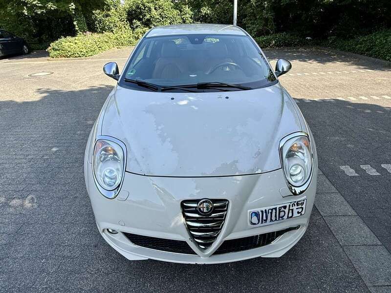 Weiß Gebraucht 2011 Alfa Romeo MiTo Kleinwagen | 2.950 € (Fairer Preis) - Bild 1/4