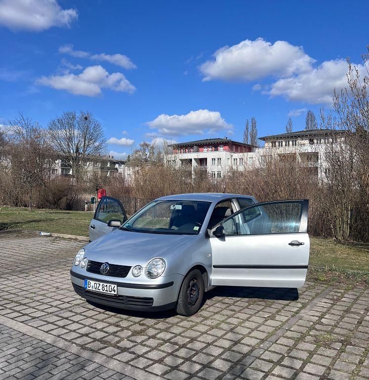 Gebraucht VW Polo 65 PS (47 kW) 2002 Silber Limousine