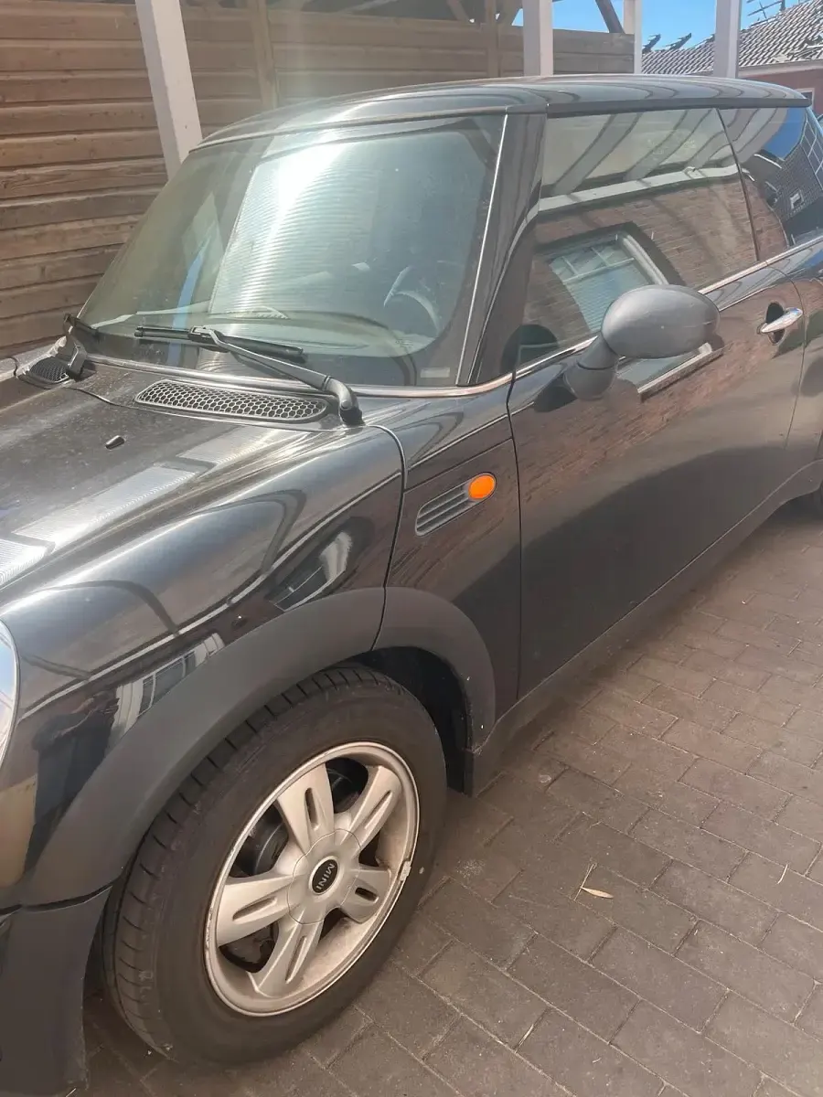 Usata Mini ONE 90 CV (66 kW) 2005 Nero Utilitaria